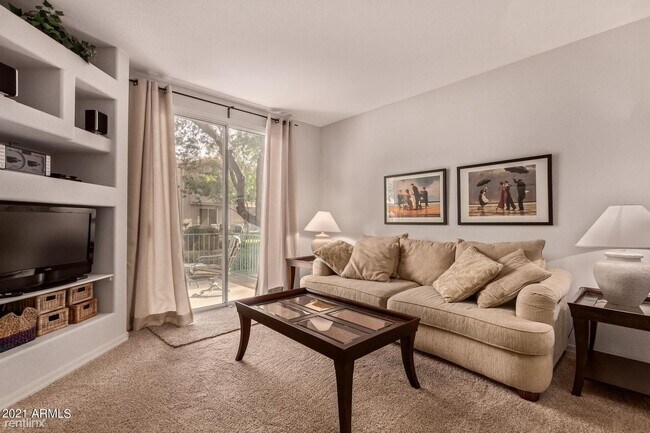 Foto del edificio - 6535 E Superstition Springs Blvd