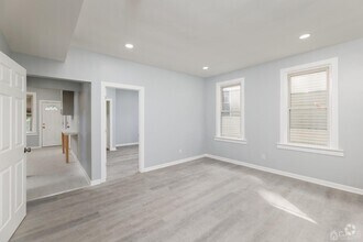 Building Photo - 117 Emerson St