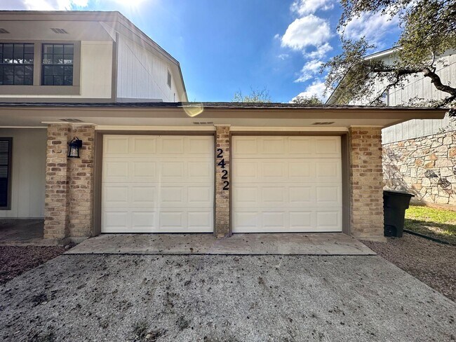 Foto del edificio - Beautiful Newly Renovated 4 Bedroom Home f...