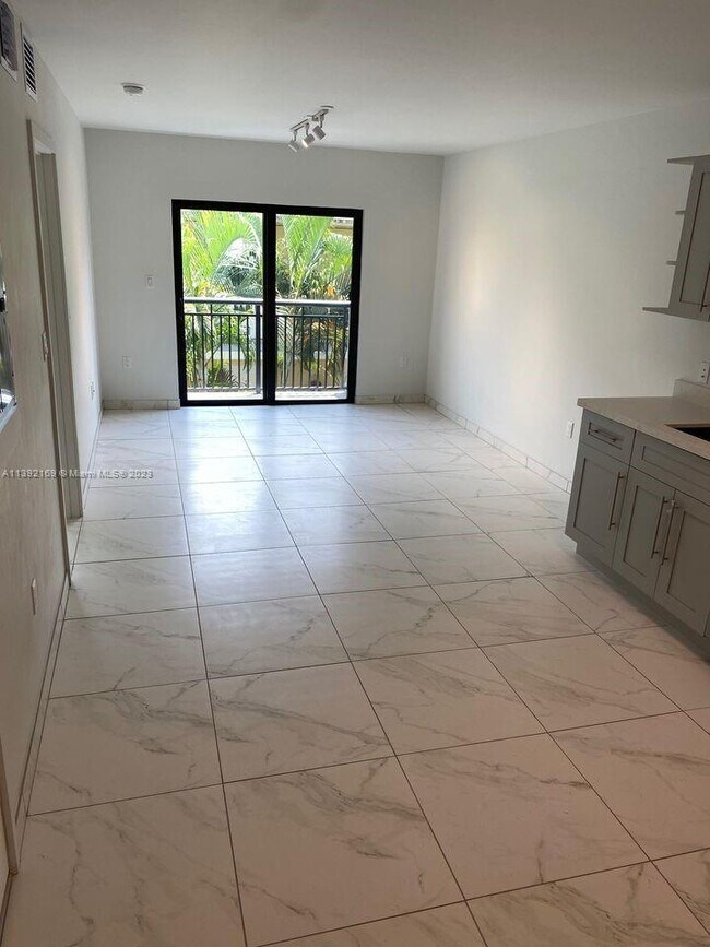 Foto del edificio - 836 SW 2nd St