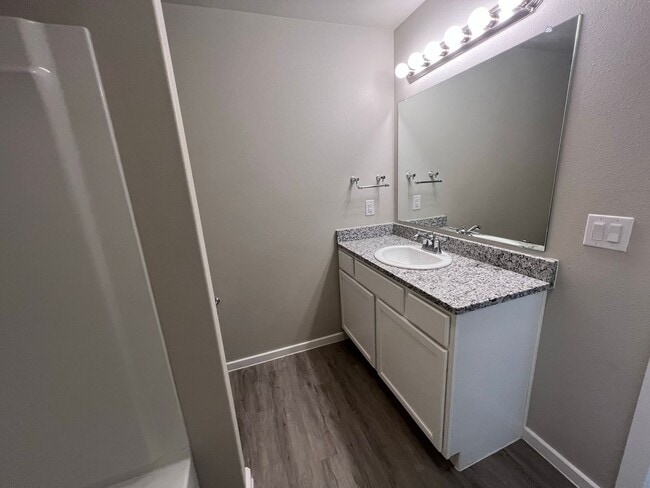 Foto del edificio - New Beginnings Start At AMRR: 3 BEDROOM 2 BATH IN NORTH LUBBOCK!