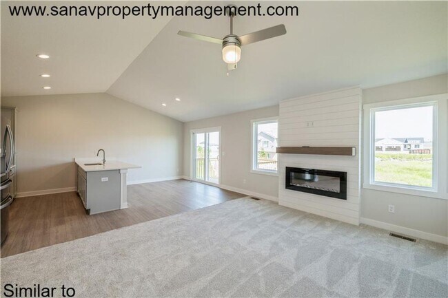 Foto del edificio - Spacious Ranch-Style Home in Waukee – Move-In Ready!