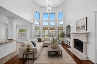 Building Photo - 9422 Shelbourne Meadows