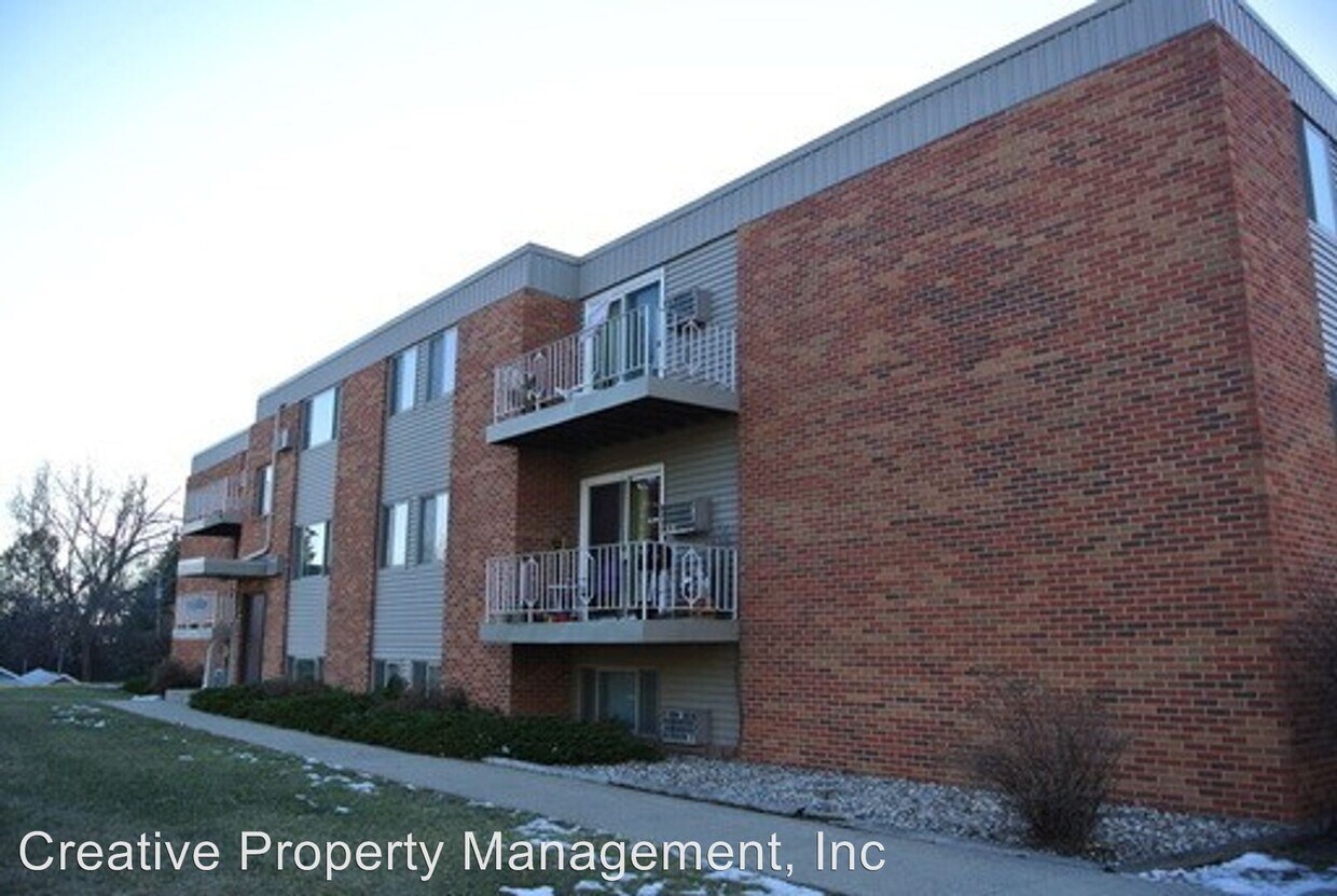 Primary Photo - 1315 8th St NW