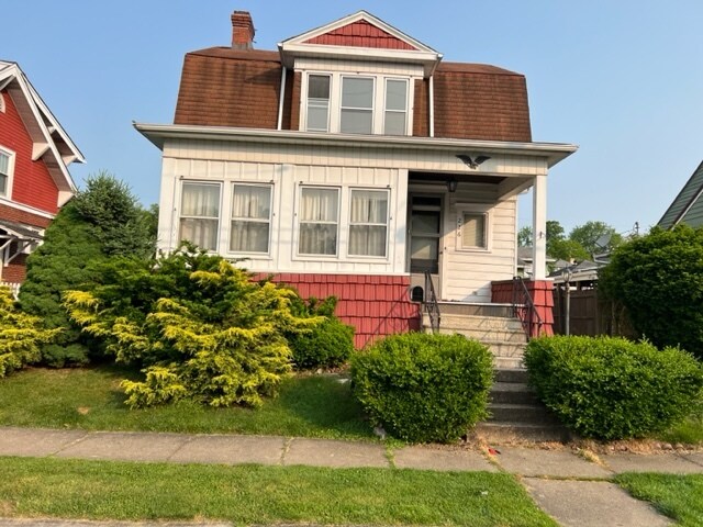 Front - 226 Jefferson Ave