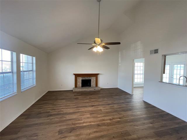 Foto del edificio - 1513 Liberty Ln