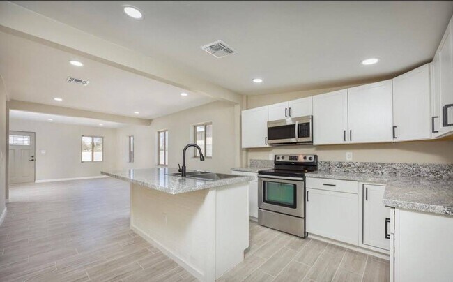 Kitchen Island - 1700 E Grant Rd