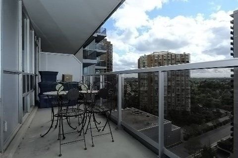 Photo du bâtiment - 4968-4968 Yonge St