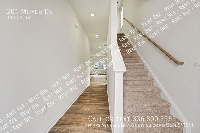 Building Photo - 201 Moyer Dr