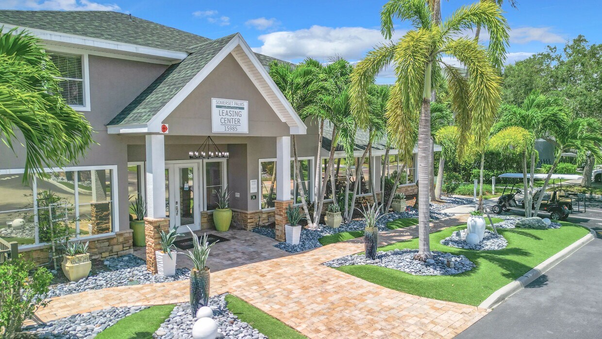 623 92nd Ave N Unit A, Naples, FL 34108 | Realtor.com®, image size:1240x698