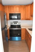 Building Photo - 1600 Wilikina Dr