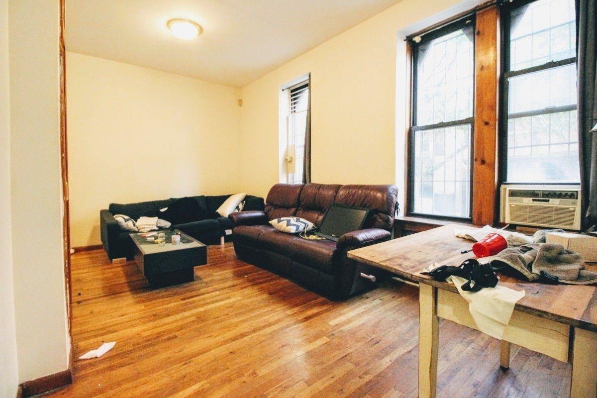 Primary Photo - 200 West 98th Street