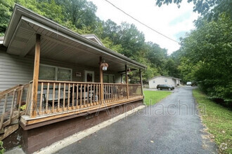 Building Photo - 3676 E Shelbiana Rd