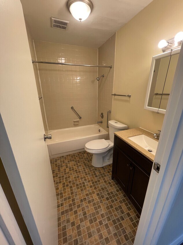 Primary Photo - 1508 Hobson Dr