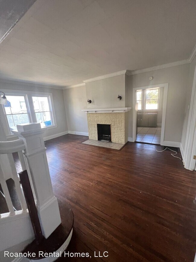 Foto del edificio - 4 br, 3 bath House - 3035 Melrose Ave NW