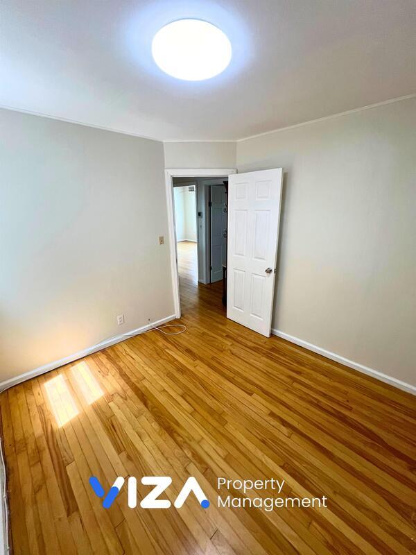 Building Photo - 171 Oak Manor Pkwy