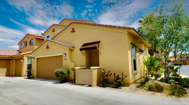 Foto del edificio - 52065 Graythorn Way