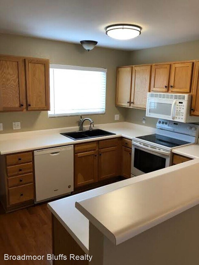 Building Photo - 2 br, 3 bath House - 2662 Bannister Ct.