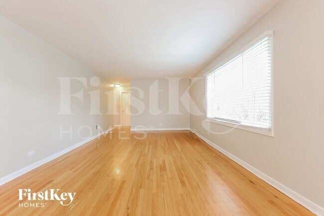 Building Photo - 830 Latimer Lane