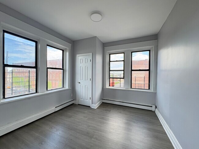257 Sherman Ave 7 - 265 Sherman Ave