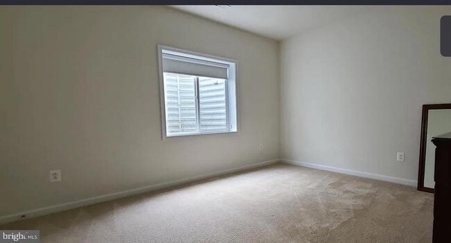 Building Photo - 24800 Beardgrass Pl