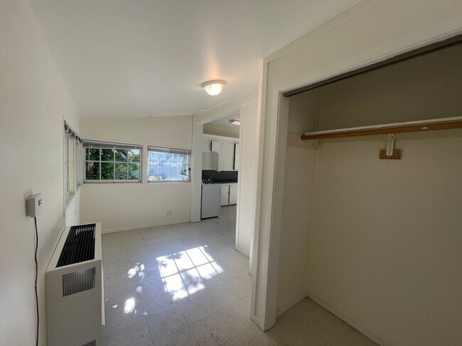 Foto del edificio - 920 N Garden St