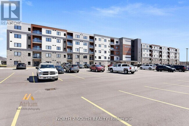 Photo du bâtiment - 2550 Sandwich W Pkwy