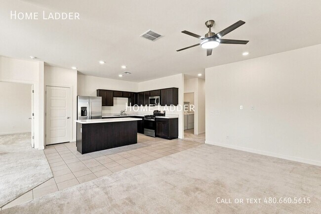 Foto del edificio - 2528 N Coolidge Ave