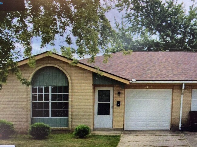 5317 Greencroft Drive - 5317 Greencroft Dr