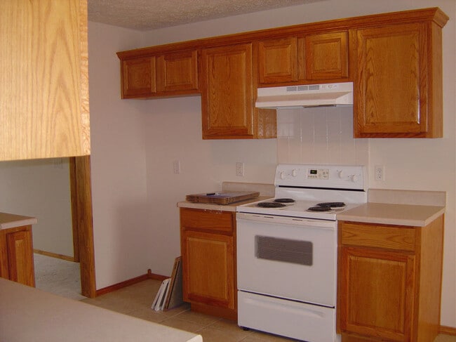 Foto del edificio - 802 E Waterford Blvd