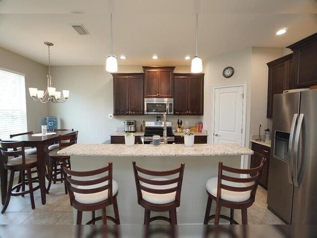 Building Photo - Spacious 4-Bedroom Home in Desirable South Tampa