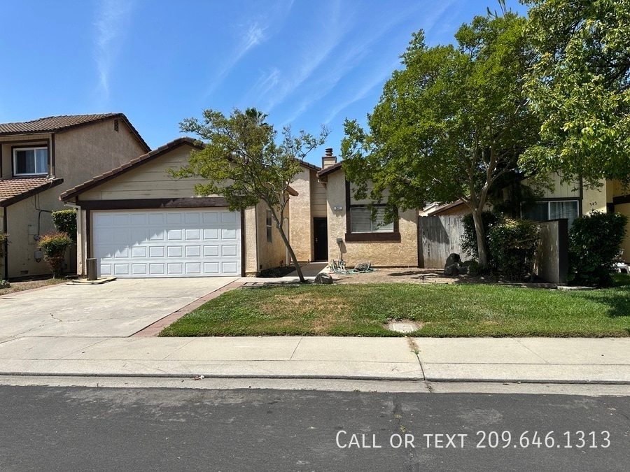 Primary Photo - 541 San Vincente Ct
