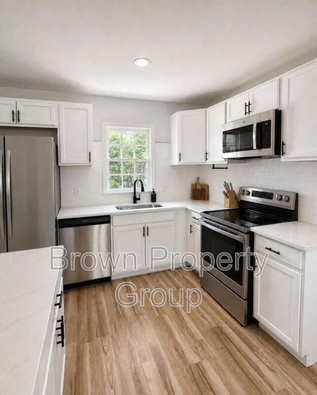 Building Photo - 1445 Keswick Dr