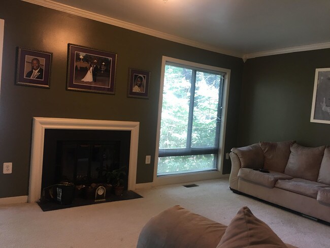 Foto del edificio - 9739 Lake Shore Dr