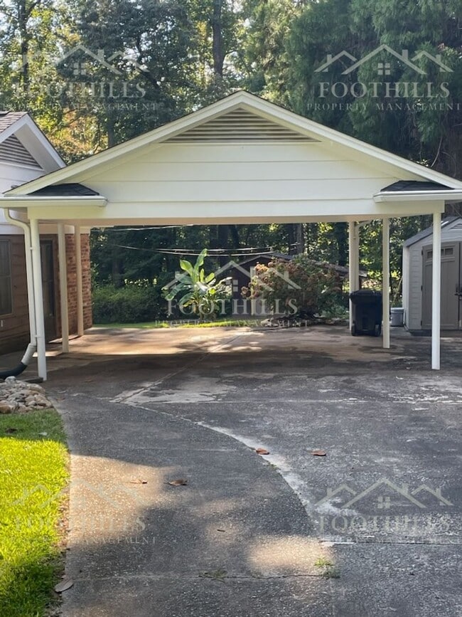 Building Photo - Your Next Home Awaits – 4 Bedrooms, 2.5 Ba...