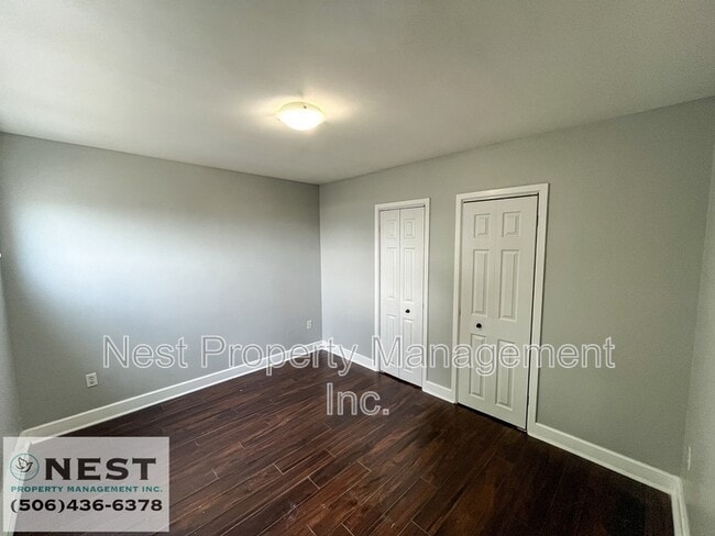 Photo du bâtiment - 227 West Ln