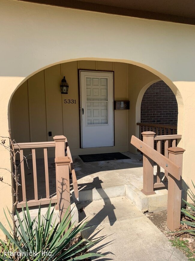 Building Photo - 4 br, 2.5 bath House - 5331 Torchwood Loop...