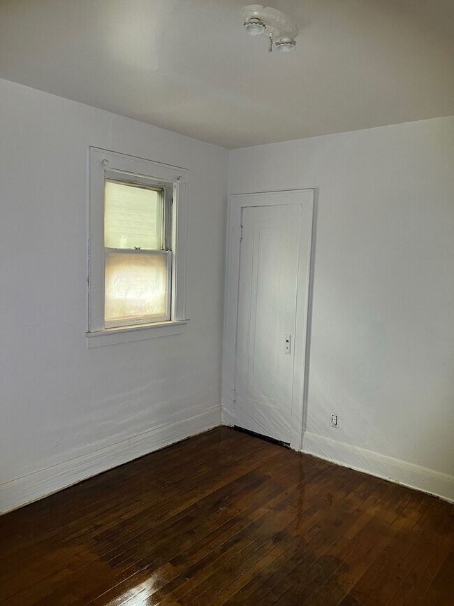 Foto del edificio - 3227 N. 36th St. (Duplex)