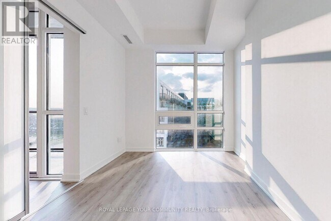 Photo du bâtiment - 3005 Pine Glen Rd