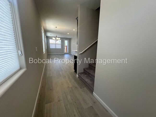 Building Photo - 864 Furlong Dr