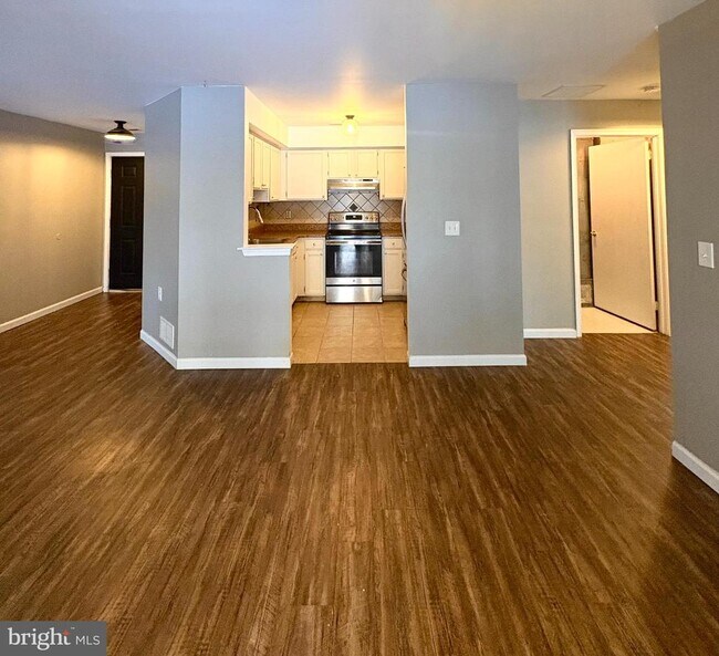 Foto del edificio - 416 Walden Cir