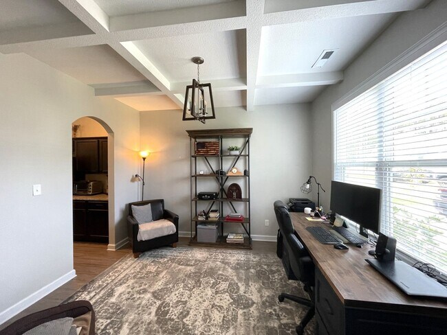 Foto del edificio - 211 Seneca Ct