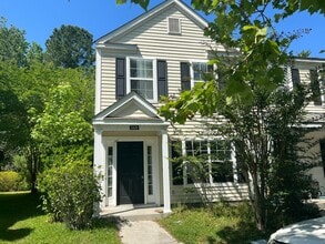 Building Photo - 369 Gardners Cir