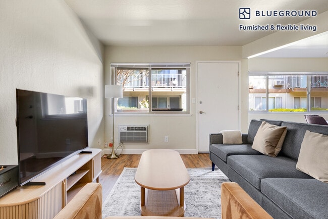 Building Photo - 234 Escuela Ave