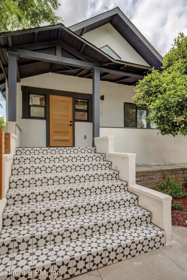 Foto del edificio - 1127 N Westmoreland Ave