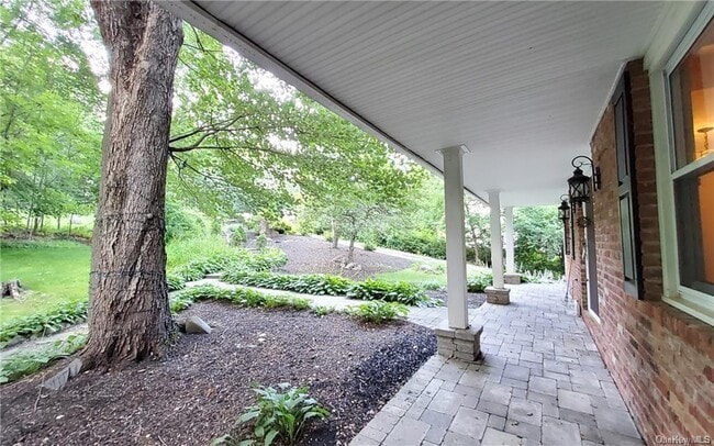 Building Photo - 27 Kings Point Ln