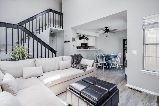 Foto del edificio - 2862 W Long Dr