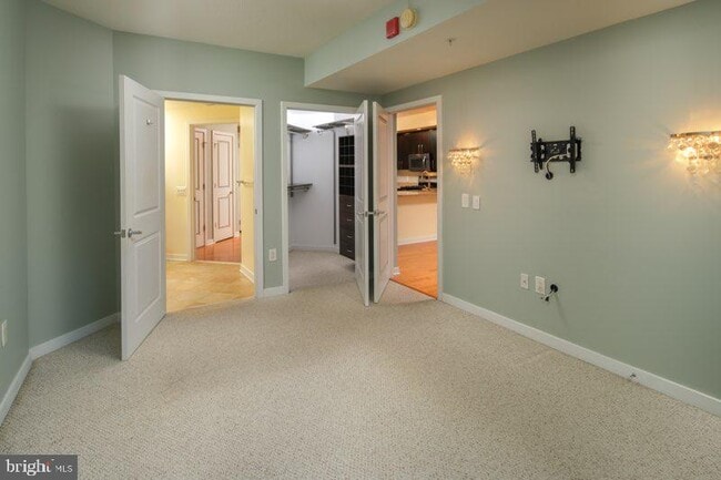 Building Photo - 475 K St NW