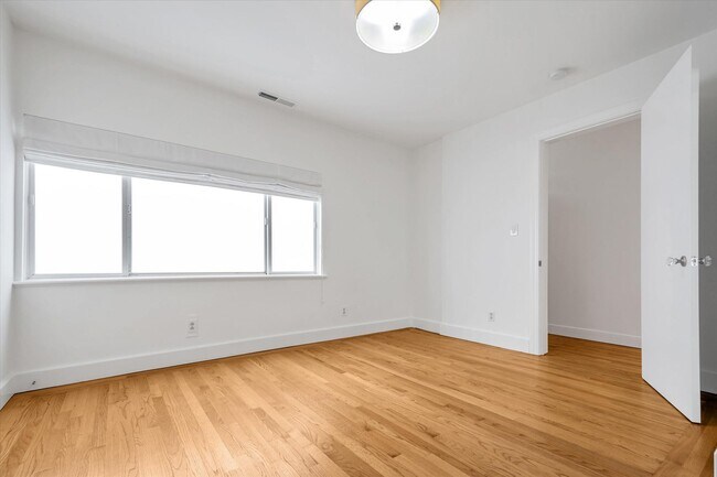 Foto del edificio - Two Bedroom Condo in Hayes Valley - Please Contact for Showing Availability!