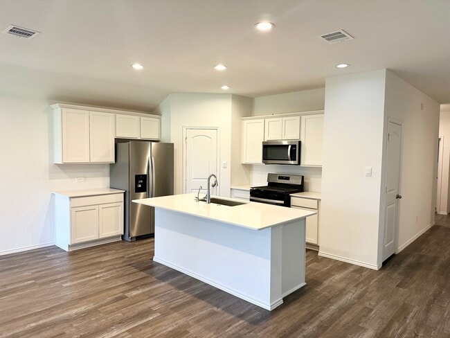 Building Photo - 4985 Almond Ter Dr
